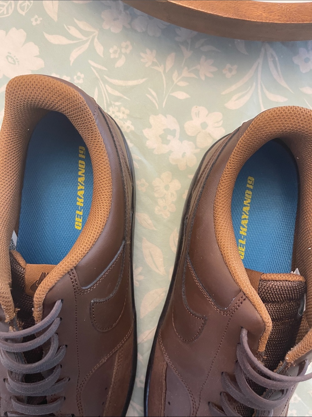 Nike Brown Low-Top worn  once! with Tan Lining - Picture 7 of 7